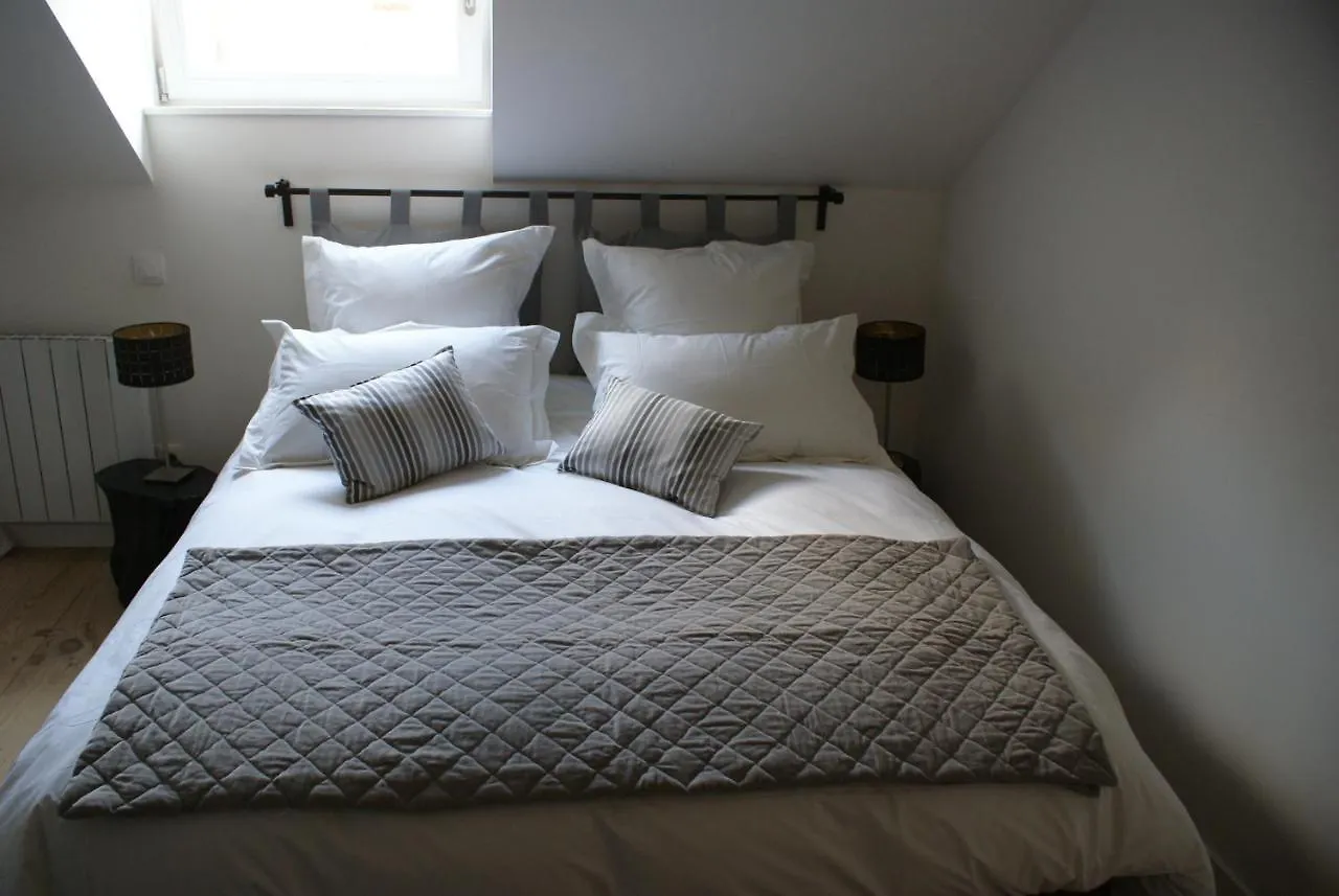La Cour Soubespin Bed & Breakfast Lille