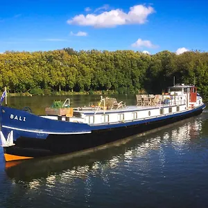 Bateau Peniche Au Coeur De Lille